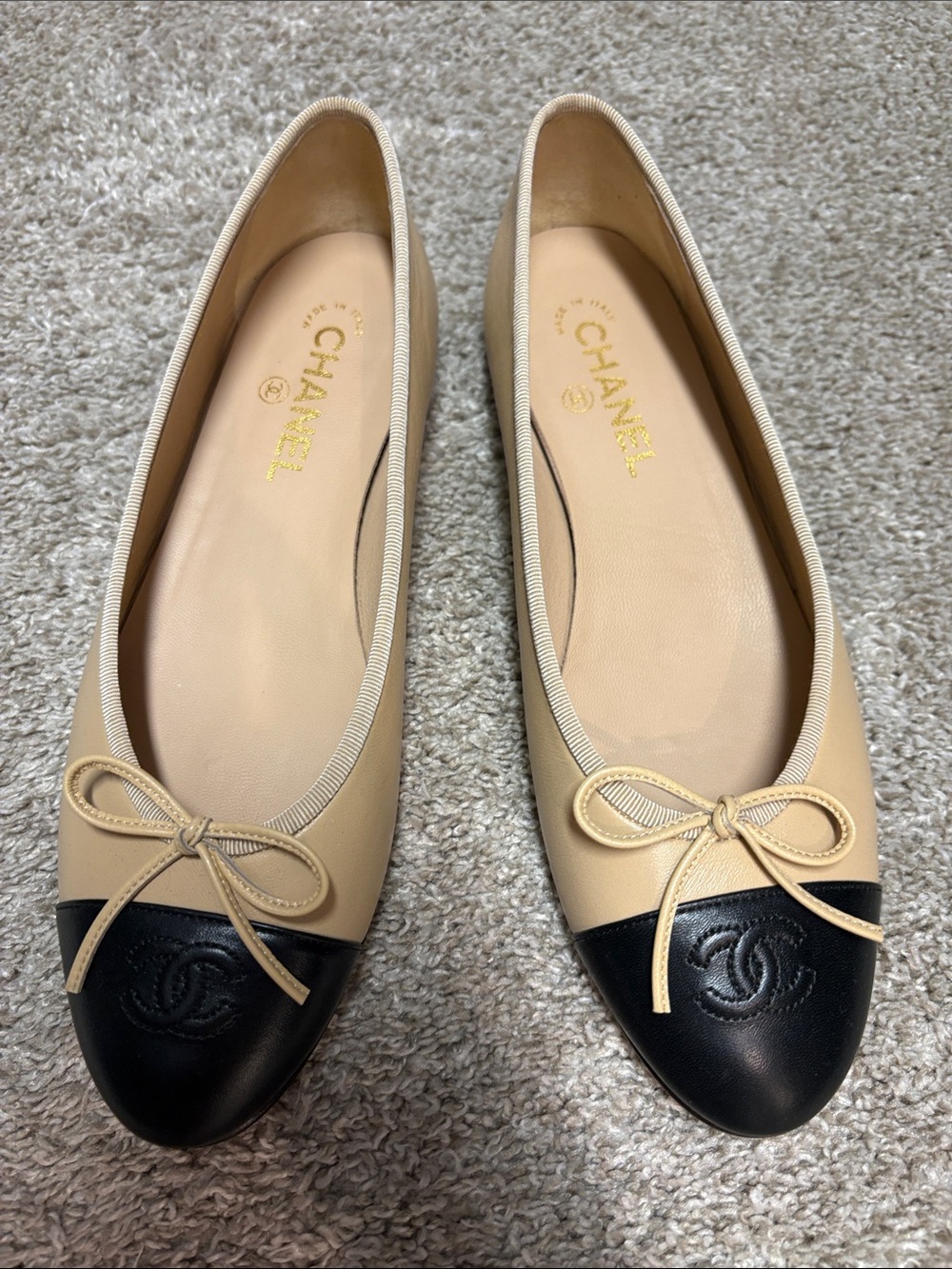 CHANEL Beige and Black Cap-Toe Bow Ballet Flats